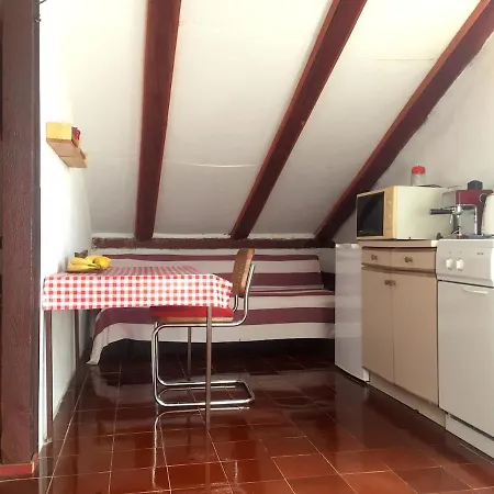 Appartamento With Terrace In Tisno